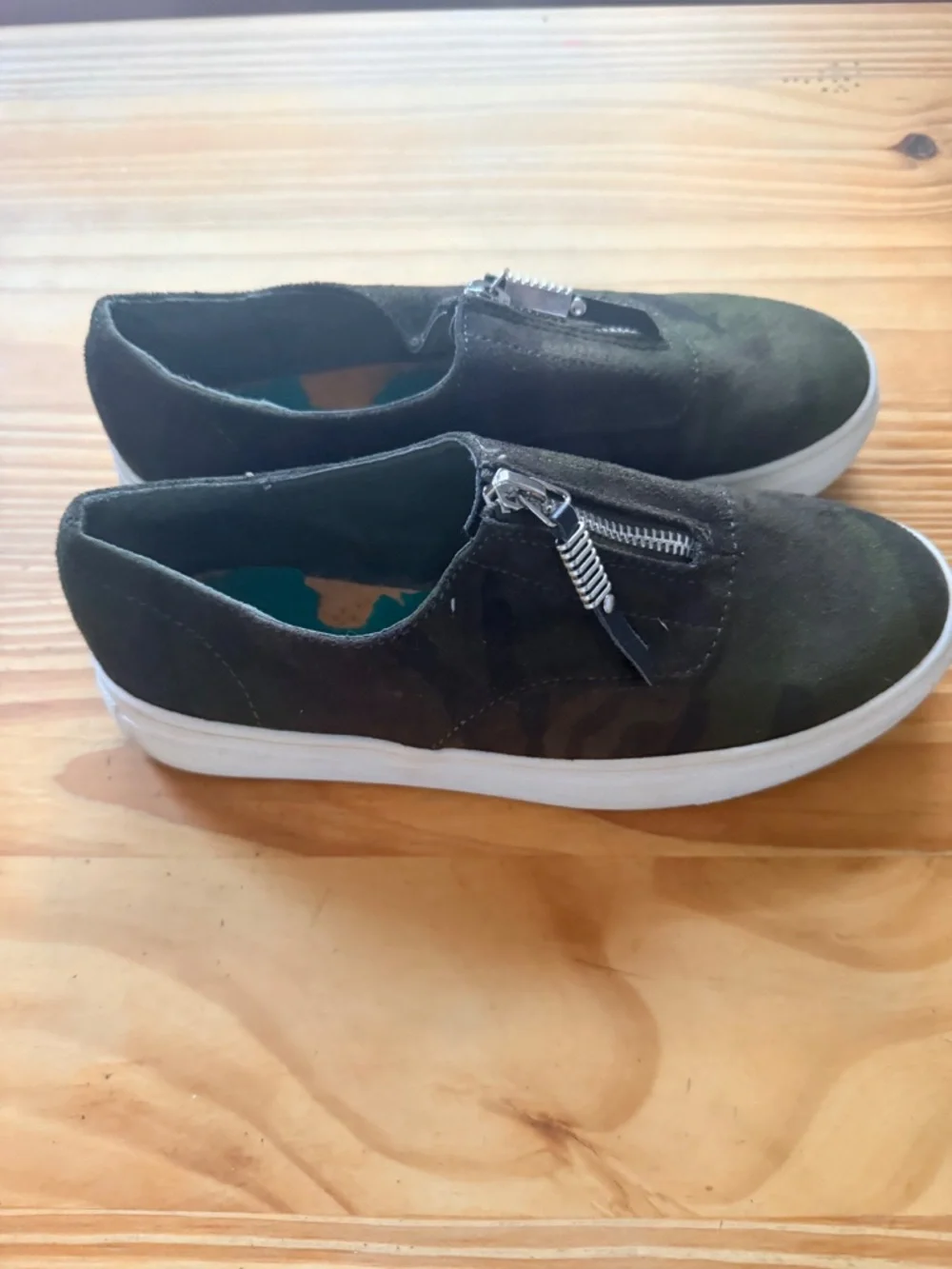 Platform boat shoes size 6.5